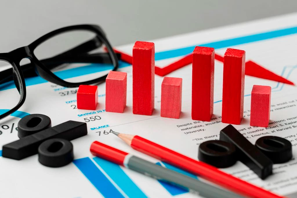 Economic Trends Analyzing Market Shifts and Predicting Opportunities