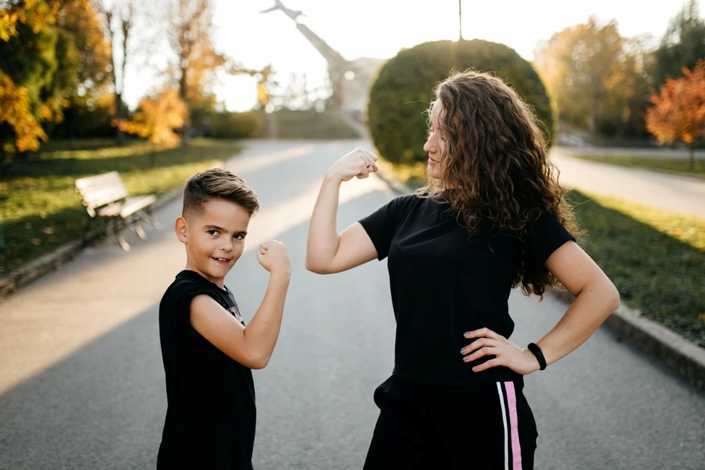 Strong Sibling Dynamics Fostering Healthy Relationships Among Children