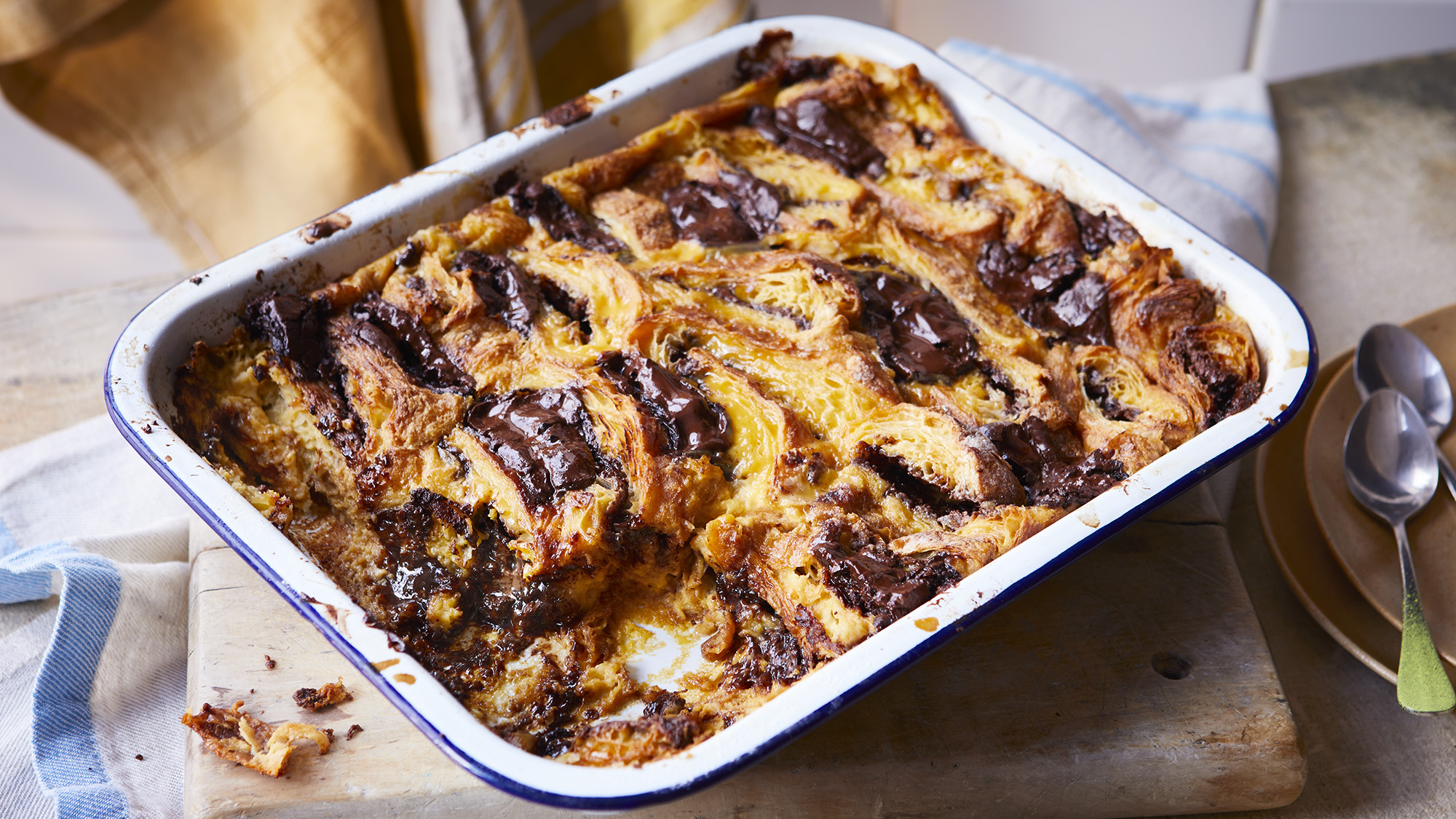 Easy Date and Chocolate Bread and Butter Pudding Recipe